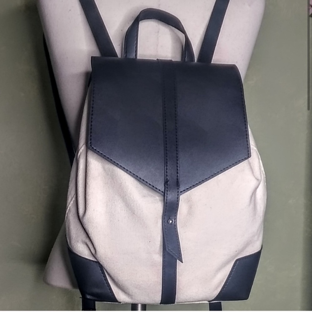 Deux Lux backpack